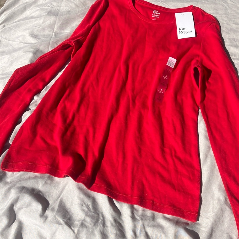 NWT 100% cotton long sleeve t shirt size small